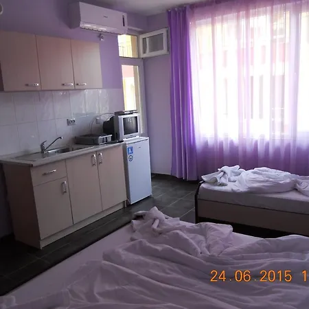 Guest house Diana 2*